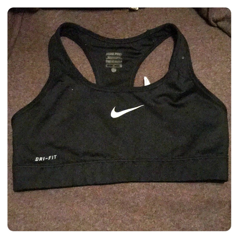 NIKE sports bra